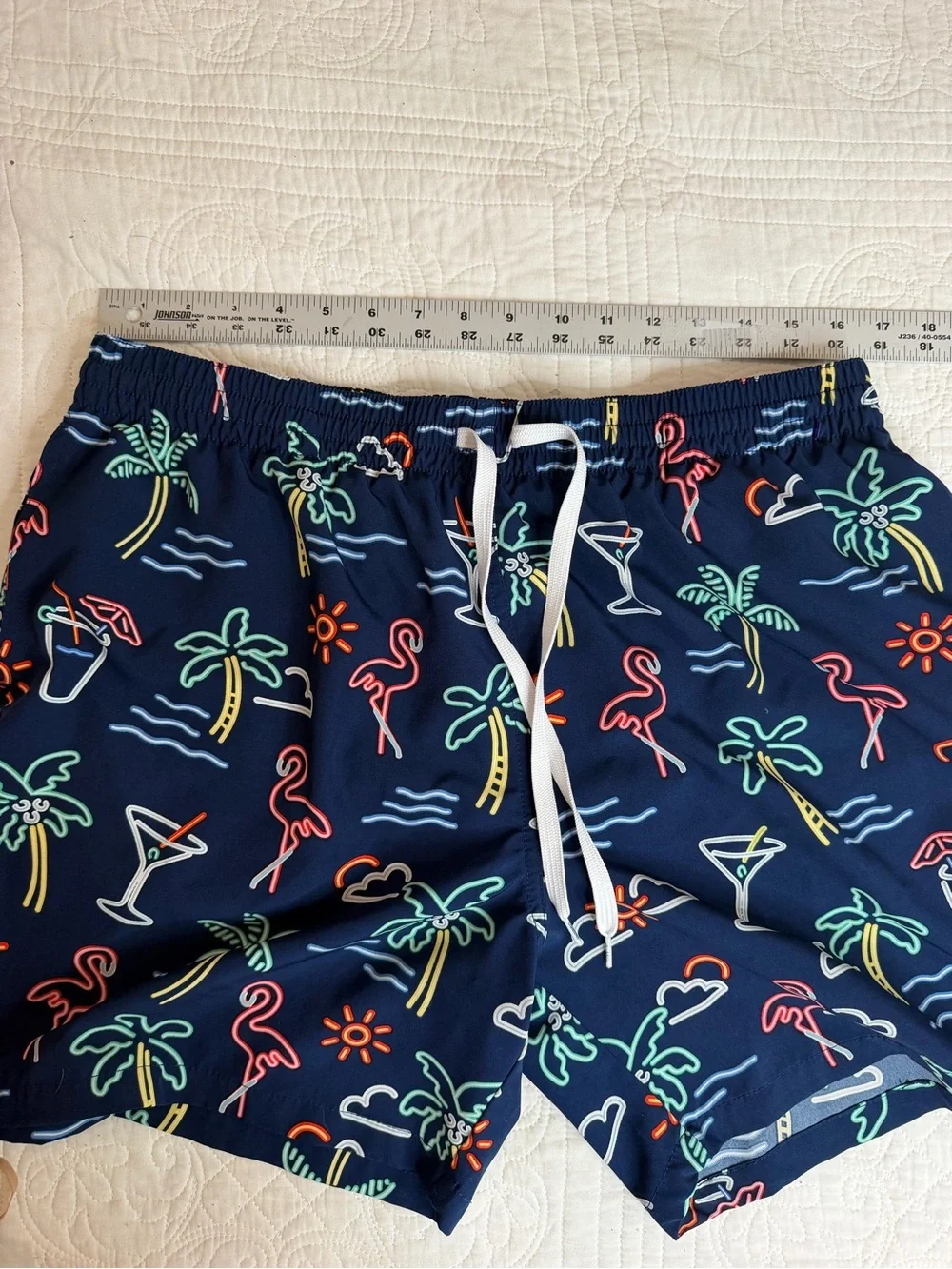 chubbies bold navy